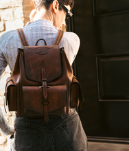 Load image into Gallery viewer, F-125 | ტყავის ზურგჩანთა/ხელით შეკერილი