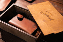 Load image into Gallery viewer, ბაიკერული საფულე ჩამკეტით - (P-112)