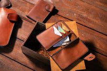 Load image into Gallery viewer, ბაიკერული საფულე ჩამკეტით - (P-112)