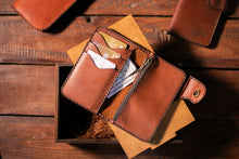 Load image into Gallery viewer, ბაიკერული საფულე ჩამკეტით - (P-112)