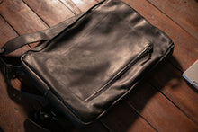Load image into Gallery viewer, EL-102 | ტყავის ზურგჩანთა ლეპტოპისთვის/უნისექსი