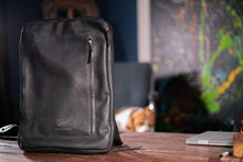 Load image into Gallery viewer, EL-102 | ტყავის ზურგჩანთა ლეპტოპისთვის/უნისექსი