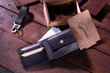 Load image into Gallery viewer, კლასიკური Bi-fold საფულე სახურდით - (B-105)