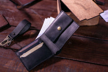 Load image into Gallery viewer, კლასიკური Bi-fold საფულე სახურდით - (B-105)