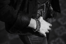 Load image into Gallery viewer, ტყავის სამაჯური ვერცხლის ბალთით (SM-101) (SM-102)