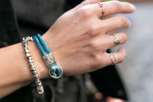 Load image into Gallery viewer, ტყავის სამაჯური ვერცხლის ბალთით (SM-101) (SM-102)