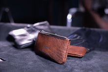 Load image into Gallery viewer, გასაღების ბუდე - (H-109)