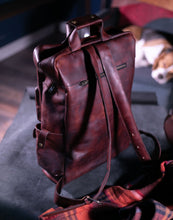 Load image into Gallery viewer, EL-103 | ტყავის ზურგჩანთა