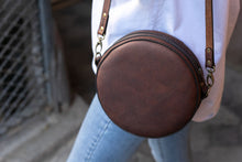 Load image into Gallery viewer, ტყავის ხალნაკეთი ჩანთა - (F-111)