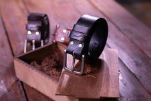 Load image into Gallery viewer, Q-101 | მამაკაცის ქამარი/იტალიური ტყავი/ხელნაკეთი