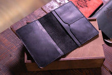 Load image into Gallery viewer, ტყავის საპასპორტე - (PP-104)