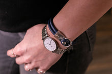 Load image into Gallery viewer, ტყავის სამაჯური ვერცხლის ბალთით (SM-101) (SM-102)