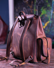 Load image into Gallery viewer, F-125 | ტყავის ზურგჩანთა/ხელით შეკერილი