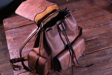 Load image into Gallery viewer, F-125 | ტყავის ზურგჩანთა/ხელით შეკერილი