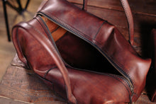 Load image into Gallery viewer, D-101 | ტყავის სამგზავრო ჩანთა, უნისექსი