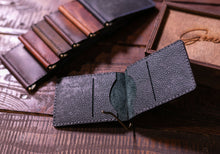 Load image into Gallery viewer, მამაკაცის საფულე, ფულის დამჭერით - (B-112)