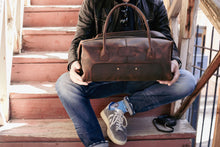 Load image into Gallery viewer, D-101 | ტყავის სამგზავრო ჩანთა, უნისექსი