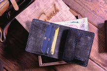Load image into Gallery viewer, Bi-fold საფულე სახურდით (B-119)