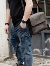 Load image into Gallery viewer, F-132 | ტყავის ჩანთა ლეპტოპისთვის /უნისექსი