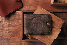 Load image into Gallery viewer, Bi-fold საფულე შესაკრავით - (B-115)