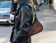 Load image into Gallery viewer, F-135 | ტყავის ჩანთა, ქალი