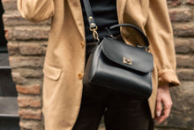 Load image into Gallery viewer, F-136 | ტყავის ჩანთა, ქალი