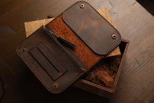 Load image into Gallery viewer, C-102 | სათუთუნე/ნატურალური ტყავი