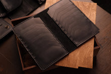 Load image into Gallery viewer, ტყავის საფულე (P-127)