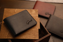Load image into Gallery viewer, B-104 | თხელი Bi-fold საფულე/კაცი