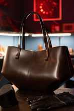 Load image into Gallery viewer, F-138 | ტყავის ჩანთა