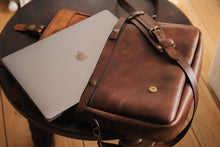 Load image into Gallery viewer, F-139 | ტყავის ჩანთა ლეპტოპისთვის /უნისექსი