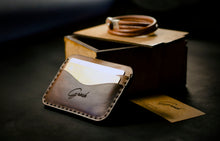 Load image into Gallery viewer, ტყავის საბარათე - (S-104)