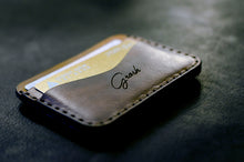 Load image into Gallery viewer, ტყავის საბარათე - (S-104)