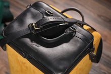 Load image into Gallery viewer, F-119 | ტყავის ჩანთა ლეპტოპისთვის/უნისექსი