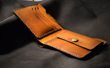 Load image into Gallery viewer, კლასიკური Bi-fold საფულე სახურდით - (B-105)