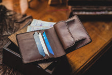 Load image into Gallery viewer, Bi-fold საფულე სახურდით (B-119)