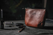 Load image into Gallery viewer, A-102 | კოსმეტიკის ჩანთა, ქალი