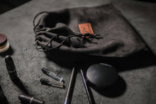 Load image into Gallery viewer, A-102 | კოსმეტიკის ჩანთა, ქალი