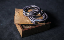 Load image into Gallery viewer, ტყავის სამაჯური ვერცხლის ბალთით (SM-103) (SM-104)