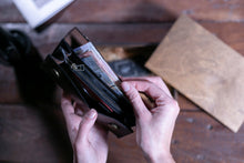 Load image into Gallery viewer, ქალის საფულე - (K-112)