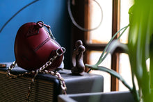 Load image into Gallery viewer, ტყავის ჩანთა (F-123)