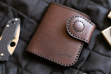 Load image into Gallery viewer, ბაიკერული საფულე ჩამკეტით - (P-126)