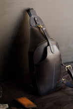 Load image into Gallery viewer, მამაკაცის ჩანთა - (F-122)