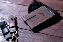 Load image into Gallery viewer, ტყავის საბარათე - (S-110)