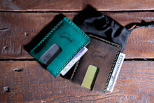 Load image into Gallery viewer, ტყავის საბარათე - (S-110)