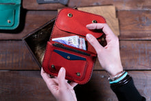 Load image into Gallery viewer, V-108 | ქალის საფულე/ნატურალური ტყავი/ხელნაკეთი