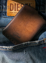 Load image into Gallery viewer, ტყავის საბარათე - (S-108)