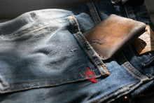 Load image into Gallery viewer, ტყავის საბარათე - (S-108)