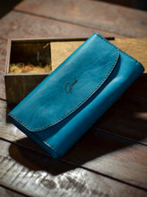 Load image into Gallery viewer, ტყავის ხელჩანთა - (F-118)