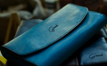 Load image into Gallery viewer, ტყავის ხელჩანთა - (F-118)